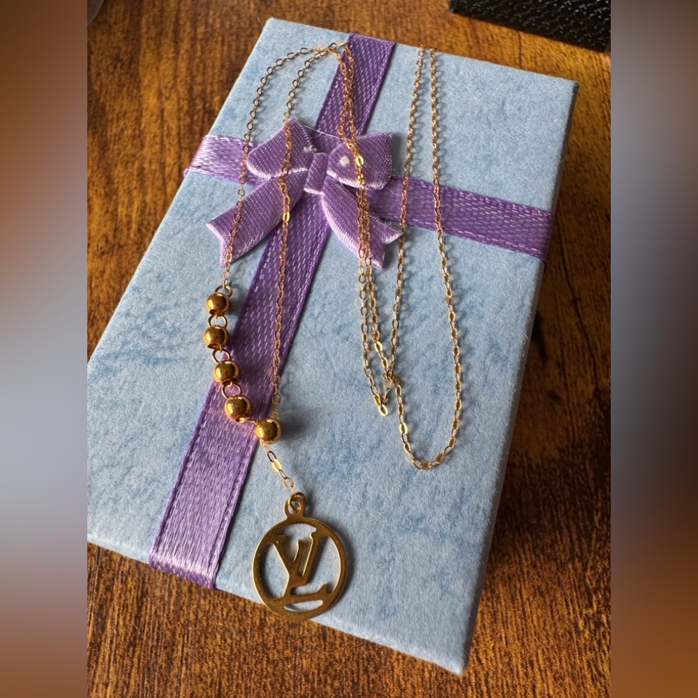 18k Saudi Gold Pendant Necklace